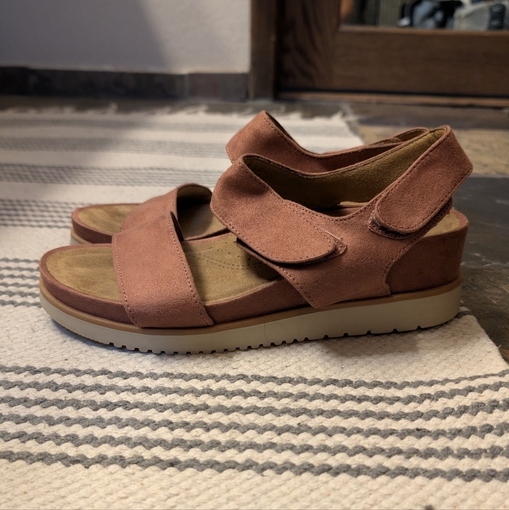 Natural Soul Women's Blush Sandals - Picture 7 of 7